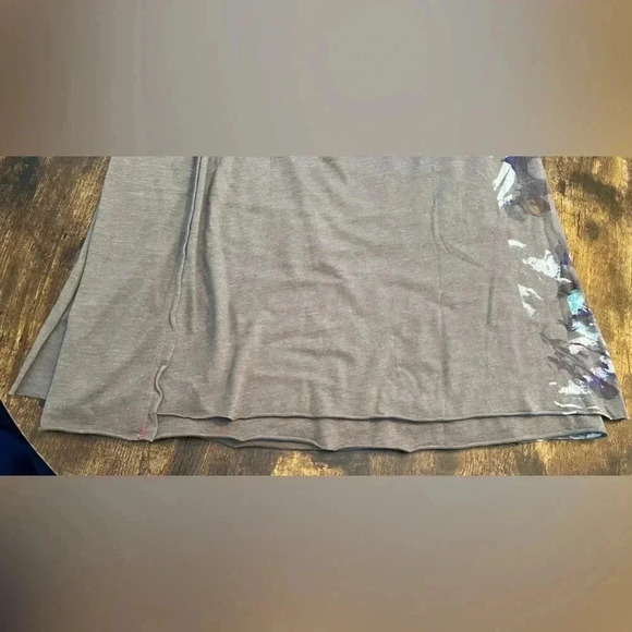 M Line Artwear by Milla | ladies hand painted skirt. Size: S. - Picture 14 of 16